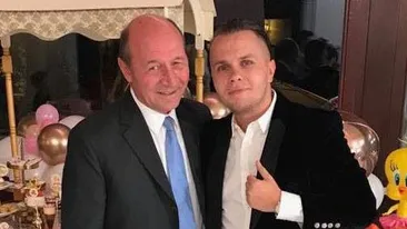 Anunțul făcut de Codin Maticiuc, după ce s-a pozat cu Traian Băsescu: Când ceremonia s-a încheiat, SPP-ul ne-a rugat să...
