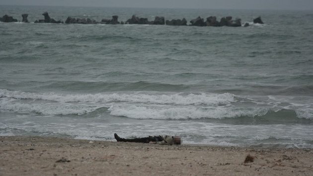 Poliţistul de 27 de ani care s-a înecat la Eforie Nord a murit chiar de ziua logodnicei, cu care se afla la mare!