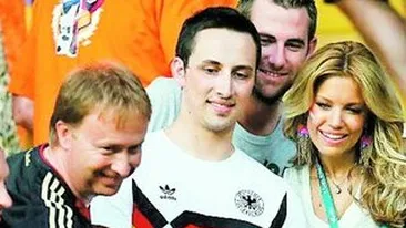 Prietenie cu dusmanii. Van Der Vaart, tradat de sotie