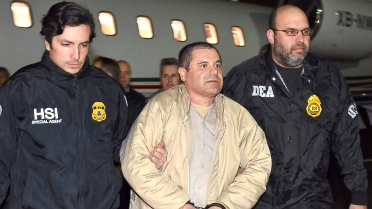Cum a ajuns să arate cel mai cunoscut traficant de droguri din istorie! „El Chapo” stă izolat în închisoare de 2 ani, iar înfăţişarea lui a fost schimbată radical