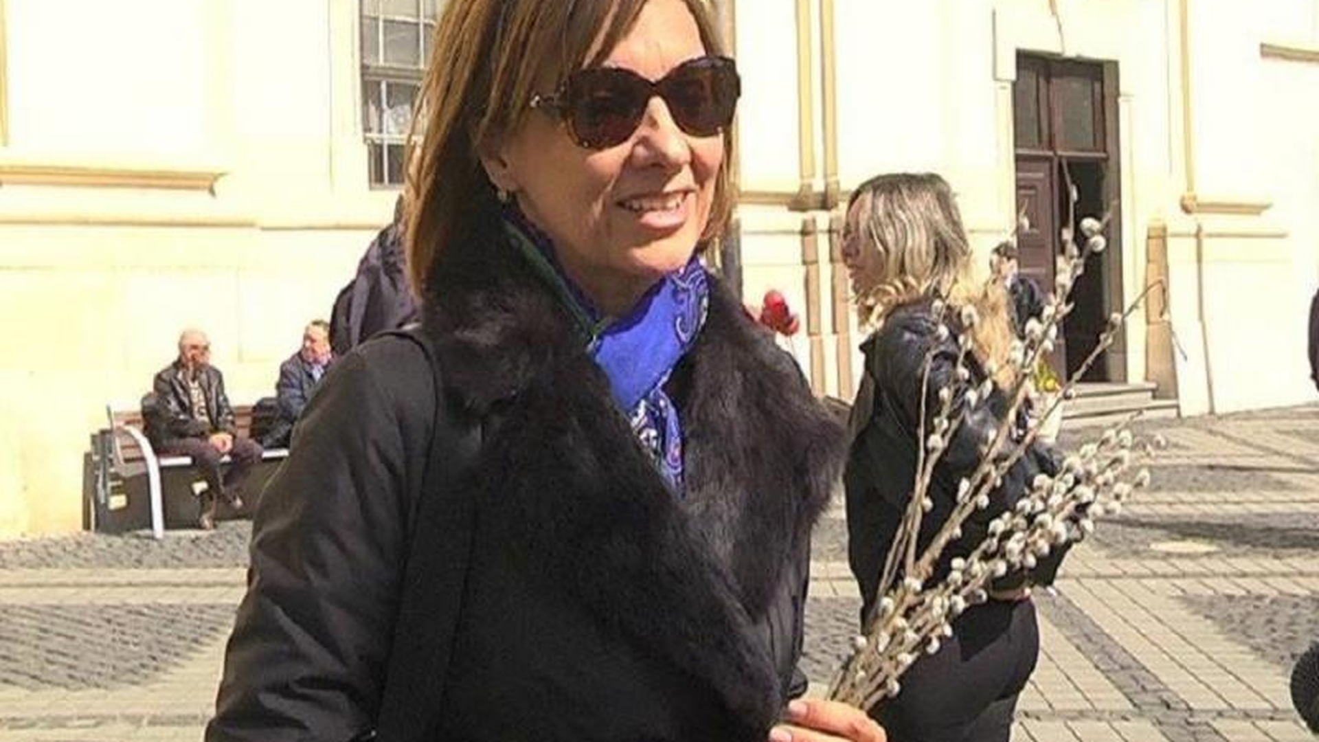  Carmen Iohannis, singură la slujba de Crăciun