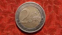 Suma e colosală! Cu câți lei se vinde o monedă de 2 euro din anul 2017
