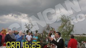 Moment socant la slujba lui Nae Nicolae! Cerul s-a intunecat dintr-odata, insa nicio picatura nu cazut pana la finalul ceremoniei