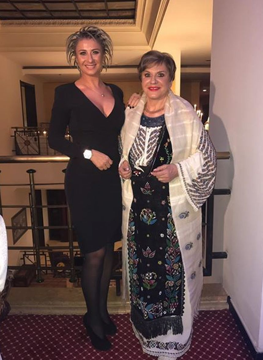 Gestul făcut de Gabriela Firea față de familia Prodan, după moartea cântăreței: i-a acordat titlul de excelență