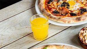 Un român a comandat un "oringi giuci" într-o tavernă din Grecia, dar a rămas perplex când i-a venit nota de plată