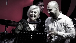 Surpriză în showbiz! Familia Monicăi Anghel se măreşte. Este însărcinată din nou