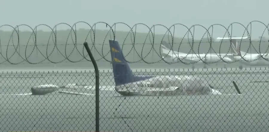 Avion inundat de apă, în Australia / Foto: Captură Video 9 News Australia