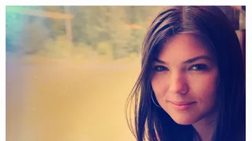 Asa aratau cand erau mici! Cateva dintre cele mai cunoscute vedete de la noi cuprinse de nostalgia copilariei...