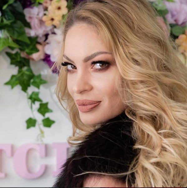 Dacă vezi fotografia, te topești! Cum l-a surprins Valentina Pelinel pe Cristi Borcea