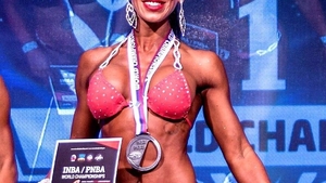 Maria Lara Alexandra Popa, campionă mondială la culturism a fost premiată azi, şi de primarul din Calafat