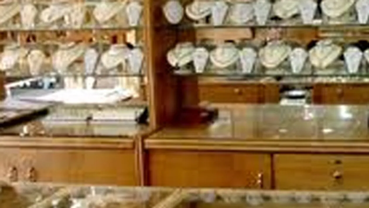 Magazin de bijuterii din centrul Aradului, spart in timpul noptii