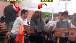 Blond, cu bucle mari si zambet divin! Uite ce baiat frumos are Andrei Aradits! Imagini de colectie