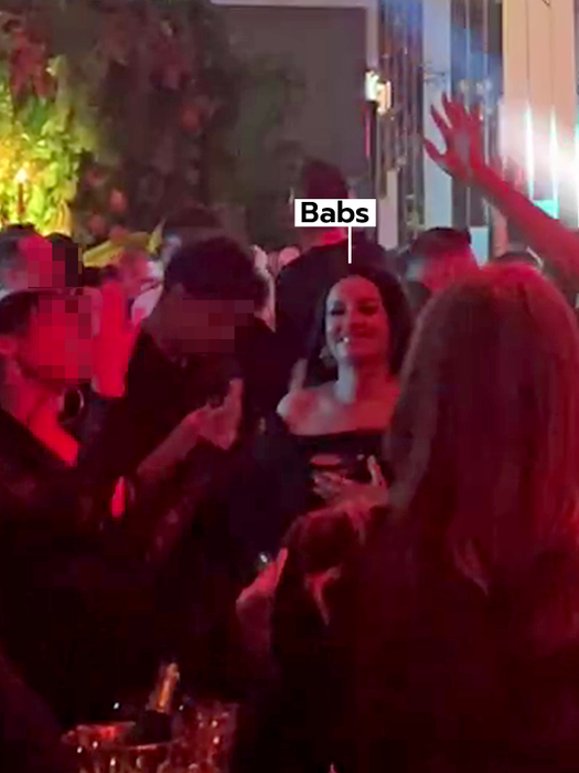 Babs s-a simțit ca peștele-n apă în club (Foto: CANCAN.RO)