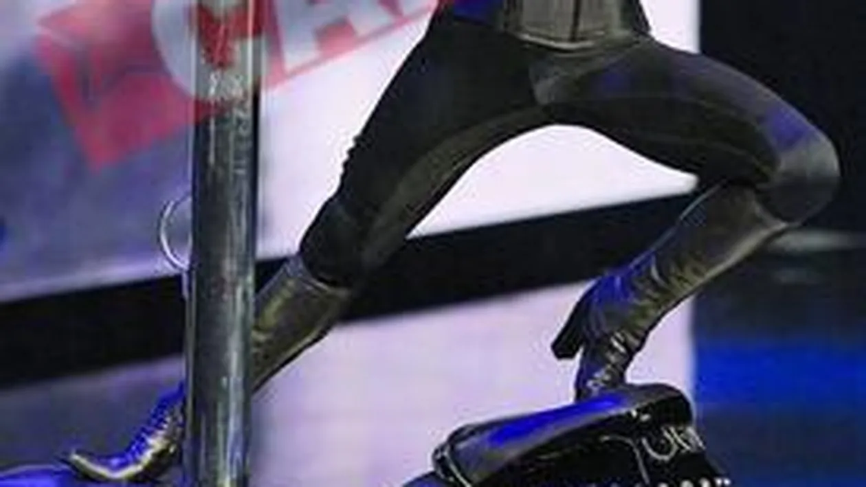 Mccain, in razboi cu Madonna