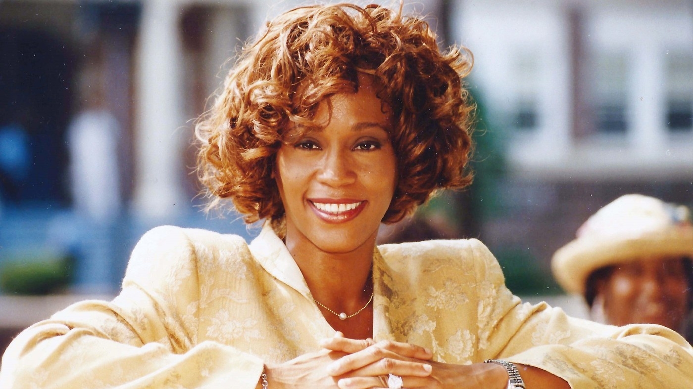 Dezvăluiri cutremurătoare: Whitney Houston și „sarcina” care n-a existat niciodată! Ce încercări disperate a făcut pentru a-și salva căsnicia