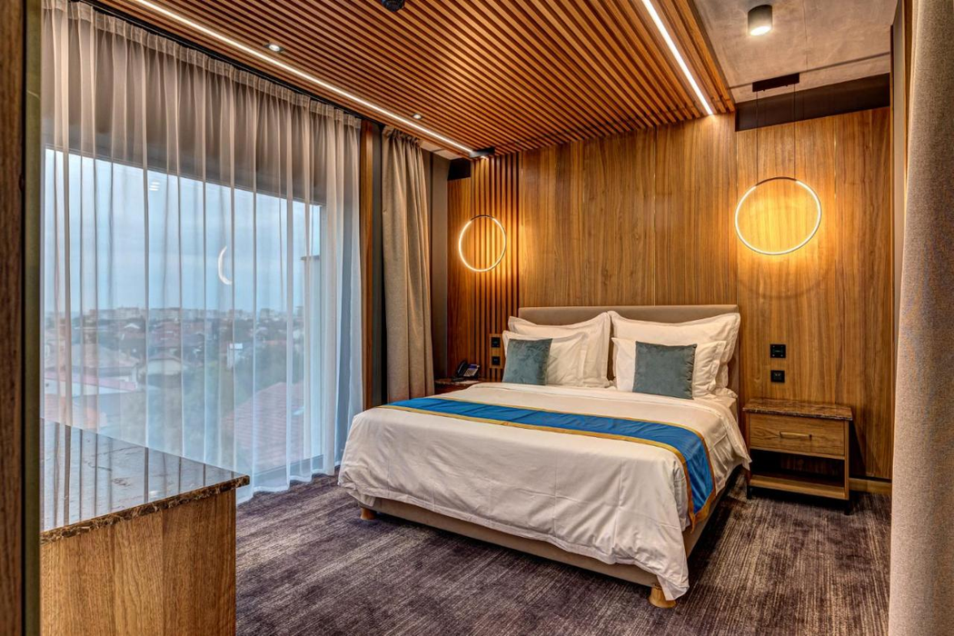 Hotelul unde Lenny Kravitz s-a cazat la Cluj / Sursa foto: booking.com