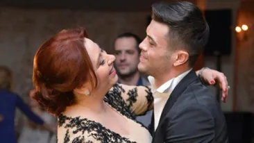 Acesta e motivul pentru care Oana Roman s-a imbracat in roz la cununia ei! De ieri, s-a ales cu o noua porecla: Mi se spune...