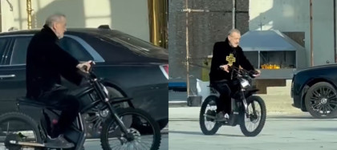 Gigi Becali a dat ture pe motocicletă în curtea bisericii din Pipera. Imaginile virale au ajuns pe internet