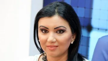 Bahmuţeanu la un pas de leşin! A luat-o cu ameţeli când i-a văzut picioarele Ioanei Tufar! Imagini interzise cardiacilor