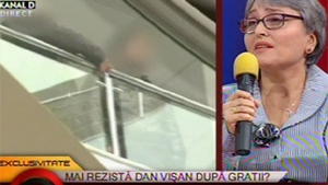 VIDEO Mama profului de la Monnet: "Octavian mi-a sarutat talpile pentru ca am calcat pe unde a calcat Mantuitorul"