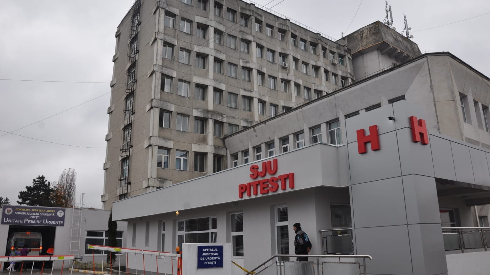 Tragedie în Argeș. S-a prăbușit de la etajul șase al Spitalului Județean Pitești