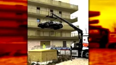 Ferrari-ul parcat pe balcon: Cazul incredibil care a pus pe jar autoritățile din Viena