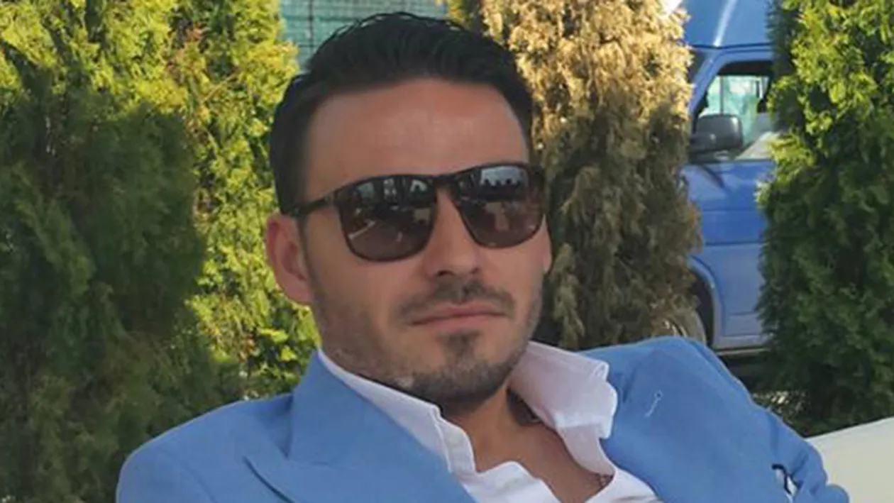 Printul Cristea a vrut sa fie langa Bianca in ziua nuntii si a reusit! Vezi cum a patruns chiar in biserica unde ea s-a cununat