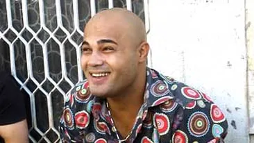 Perversul de pe Targu Ocna e de parere ca taximetristul e prostul tarii: Daca venea violatoarea aia la mine, i-as fi zis: Lasa cutitul, ca avem acelasi gand!