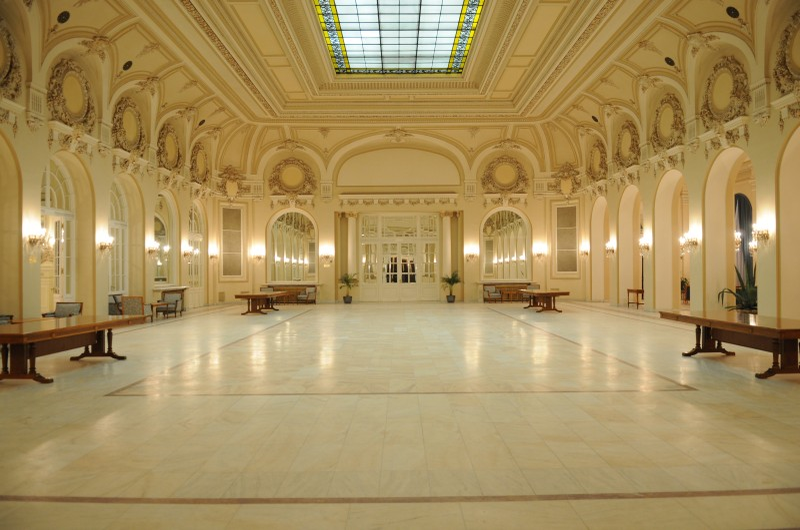 Sala Oglinzilor din Casino Sinaia