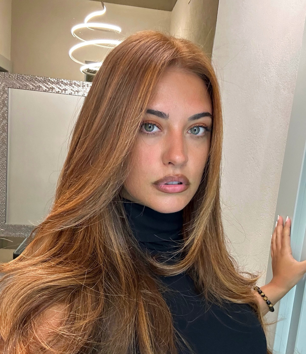 Antonia și-a schimbat look-ul/ Sursa foto: Instagram