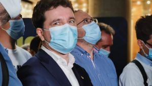 Bucureștenii care au pariat pe Nicușor Dan s-au umplut de bani. Iată cum arată două bilete câștigătoare. FOTO