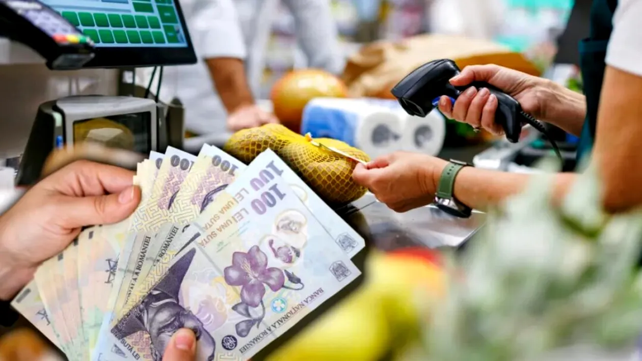 Ce salariu are o casieră în supermarket în 2026. Venitul real surprinde