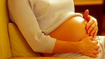 Bebelusul nenascut poate fi afectat de obezitatea gravidei