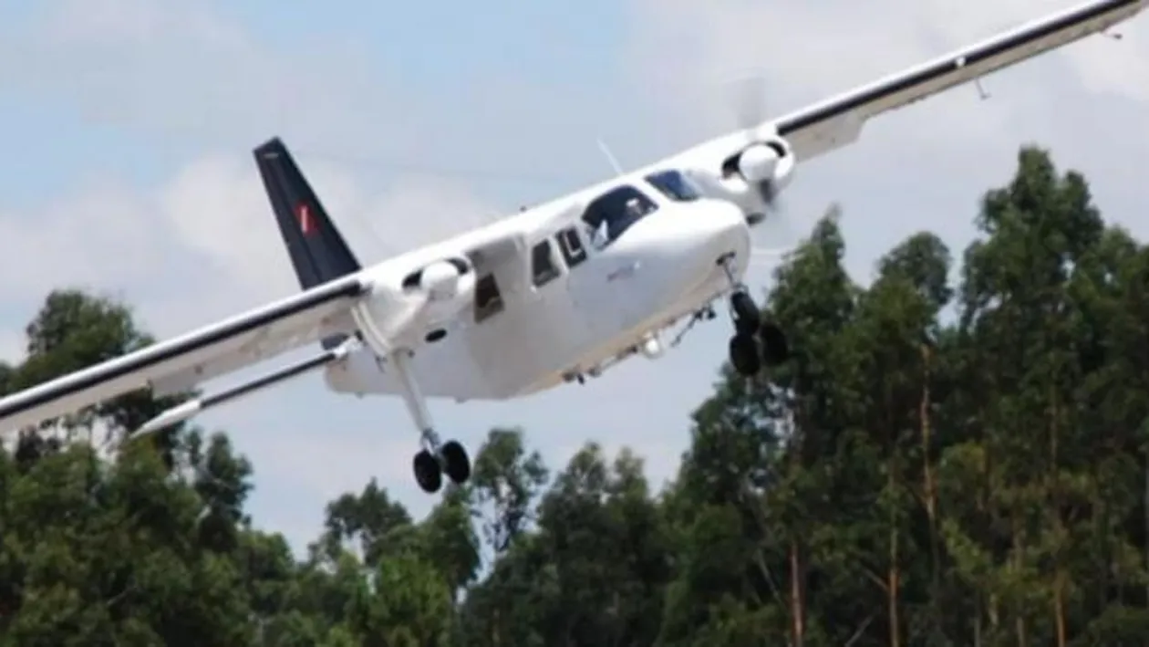 Tragedie! Un avion s-a prăbuşit la aterizare. Cel puţin patru morţi