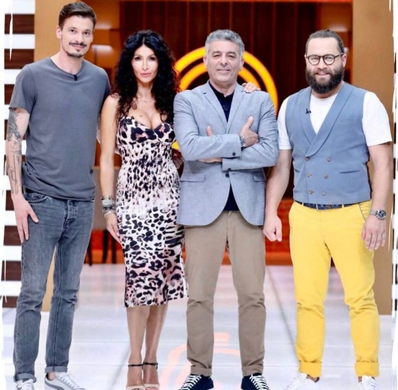 Mihaela Rădulescu, decolteu provocator la Masterchef