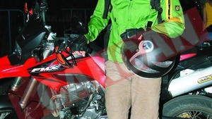 Desi are patru motociclete, matinalul Antenei 1 apeleaza la prieteni
