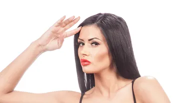 Raluca Dumitru in ipostaze incendiare! A pozat in lenjerie intima sexy si transparenta!