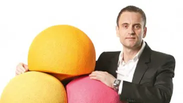 Regele inghetatei sta la bloc in Suceava, dar are avion personal! Afla cum a facut 19 milioane de euro!