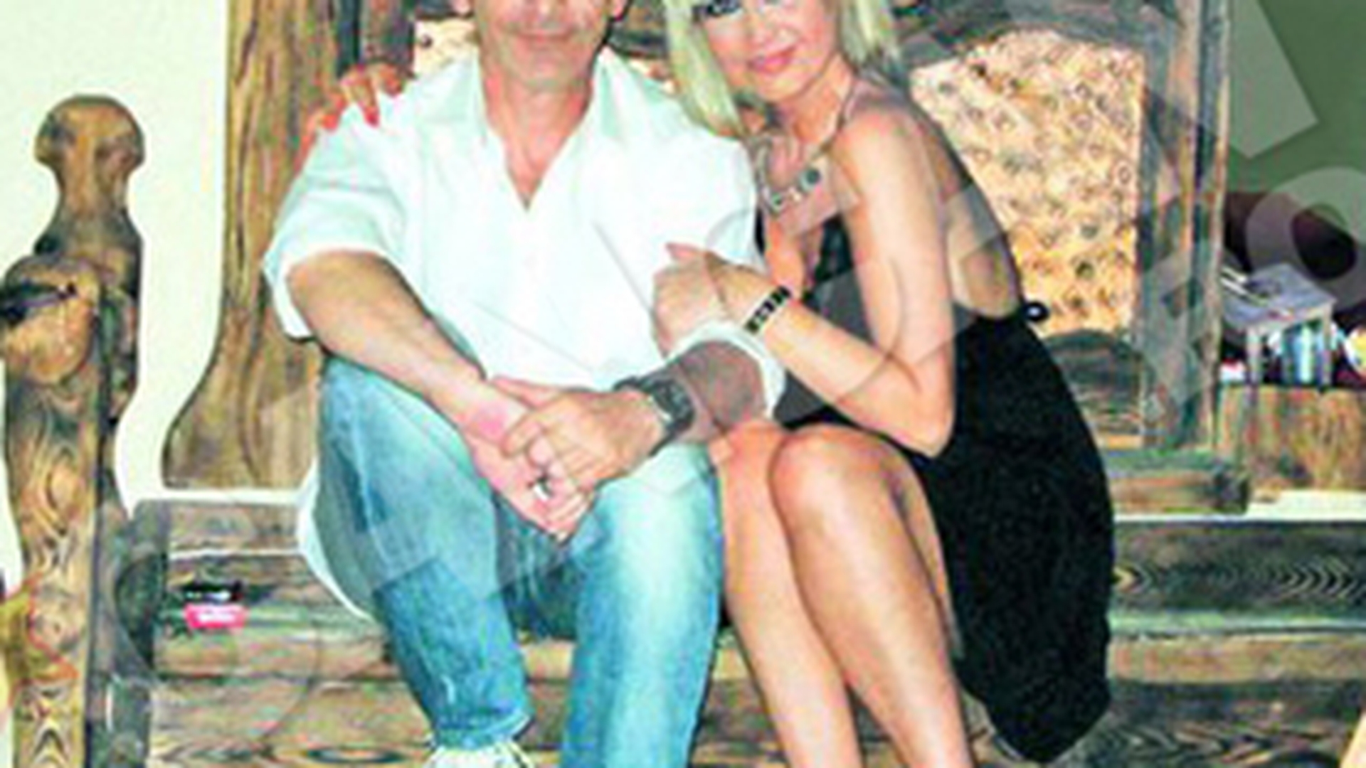 Fosta doamna Dichiseanu a vrut sa divorteze de mai multe ori! Parintii Simonei Florescu nu isi cunosc ginerele grec