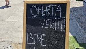 "Oferta verii" Cu cât a ajuns să se vândă o bere la draft, pe plajă la Eforie Nord, în vârf de sezon estival