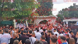 Gestul DUREROS pe care familia lui Ciprian Pian l-a făcut la intrarea în cimitir. Au vărsat lacrimi amare şi…
