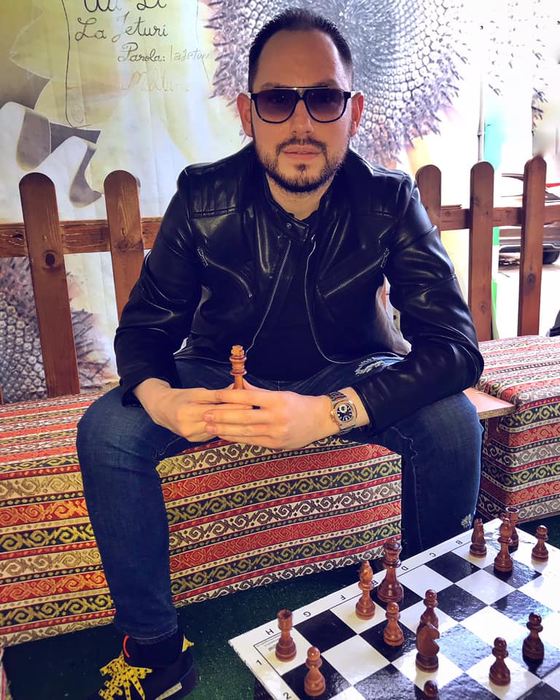 Andrei Versace susținea că trăiește în lux și opulență/ Sursa foto: Facebook