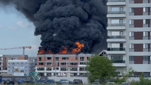 Incendiu puternic în Pipera! Un șantier a luat foc | FOTO + VIDEO