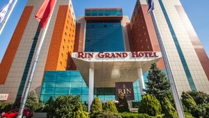 Ultimă oră. Rin Grand Hotel se închide total pentru turiști. În ce va fi transformată construcția