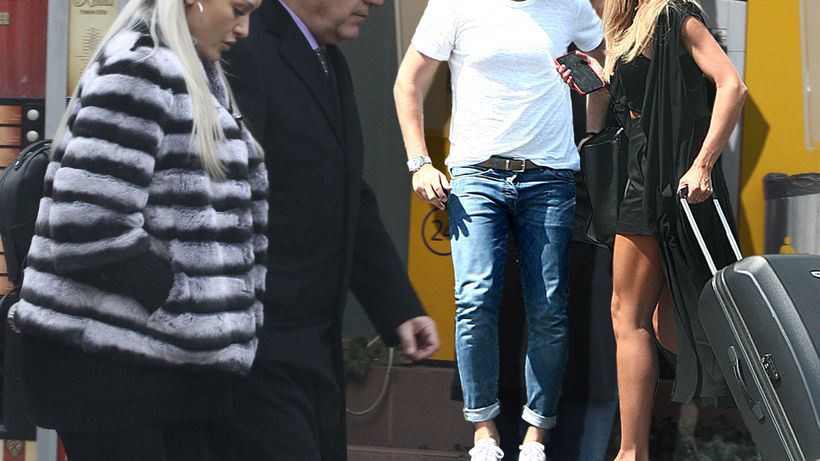 Super-exclusivitate. CANCAN.ro detonează bomba: vestea care o va “răvăşi” pe Gina Pistol! Şoc în lumea bună: şi tatăl, şi fiul vor deveni părinţi în paralel! Sexoasa noră a milionarului Elenei Udrea e însărcinată!