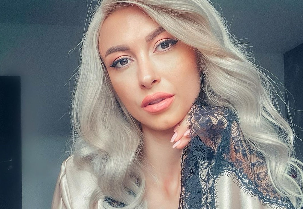 FOTO | Andreea Bălan, escapadă pe malul mării