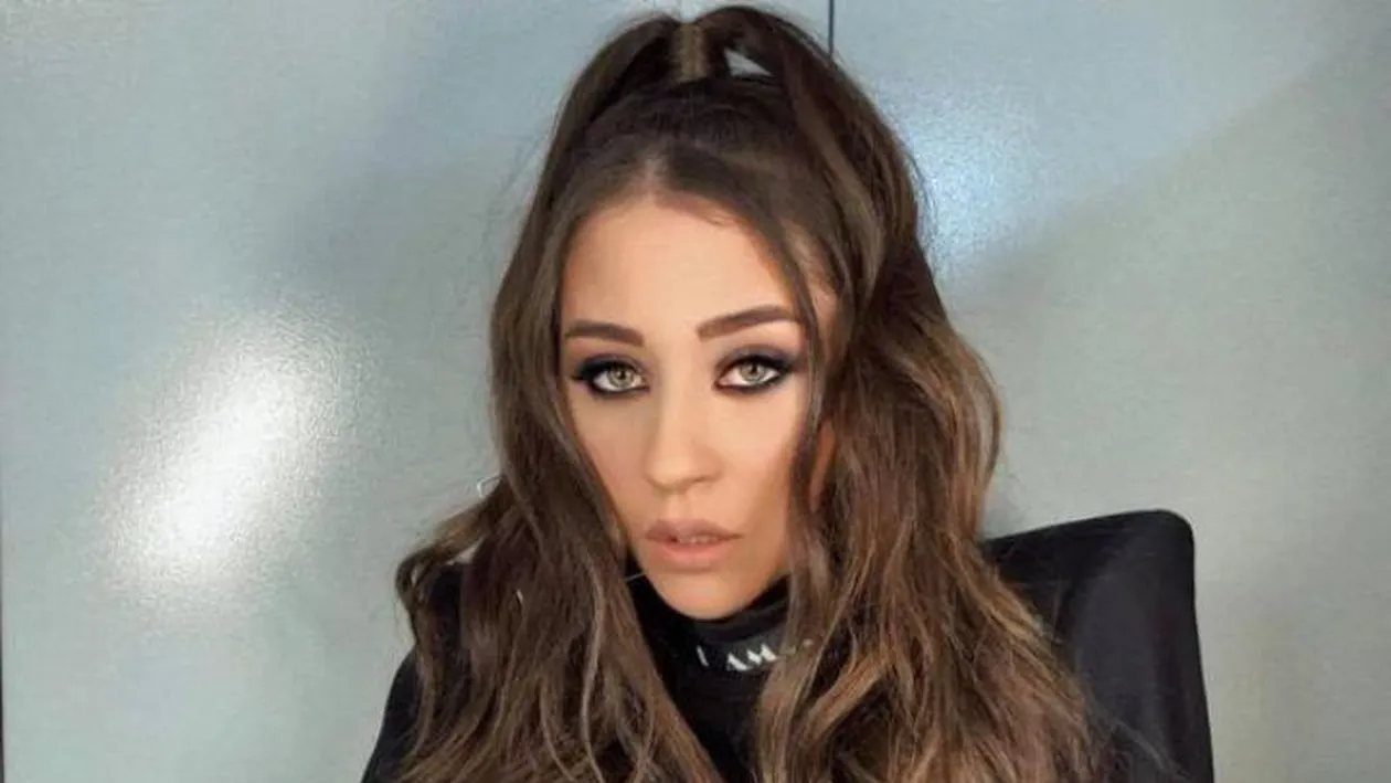 Nicole Cherry, cu lenjeria intimă la vedere azi-noapte, la Elle Style Awards 2019