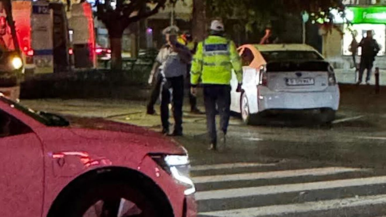 Polițist rănit în timp ce dirija traficul din București. Agentul a ajuns la spital