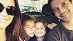 Anastasia, fiica lui Cristian Chivu, bolnavă! Adelina a făcut publică prima imagine cu fetiţa după ce a scăpat de suferinţă