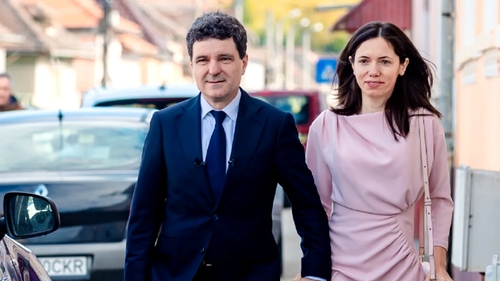 Nicușor Dan face nuntă cu Mirabela Grădinaru! Când se va căsători președintele României